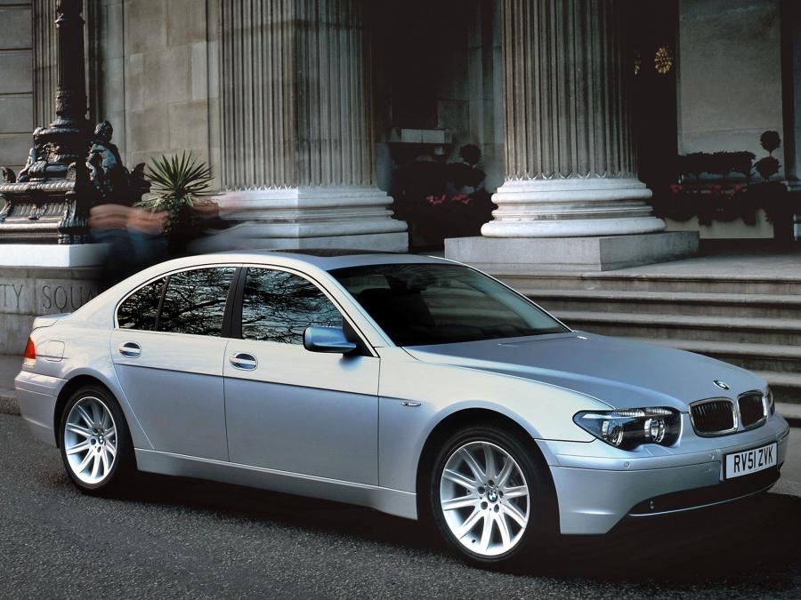  BMW 745i 2001 года  (UK) (фото 1 из 3)